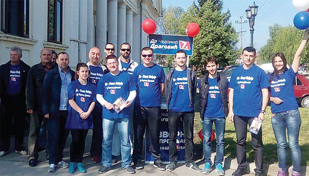 Одрекли се Вучића и стали уз Драговића